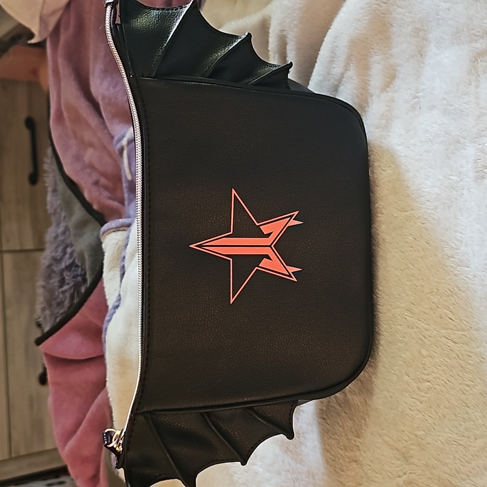 Jeffree Star clutch
